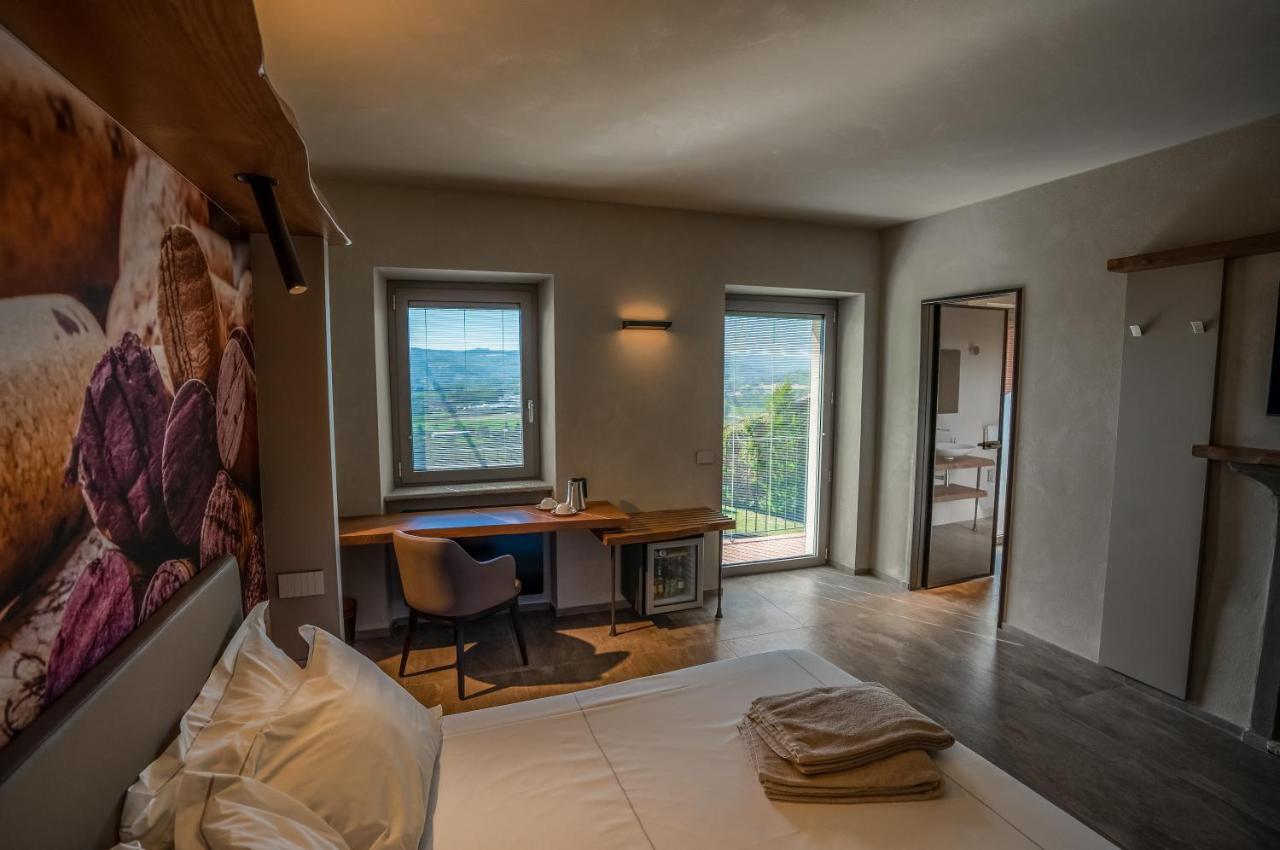 Il Vigneto Guest House Roddi Exterior foto